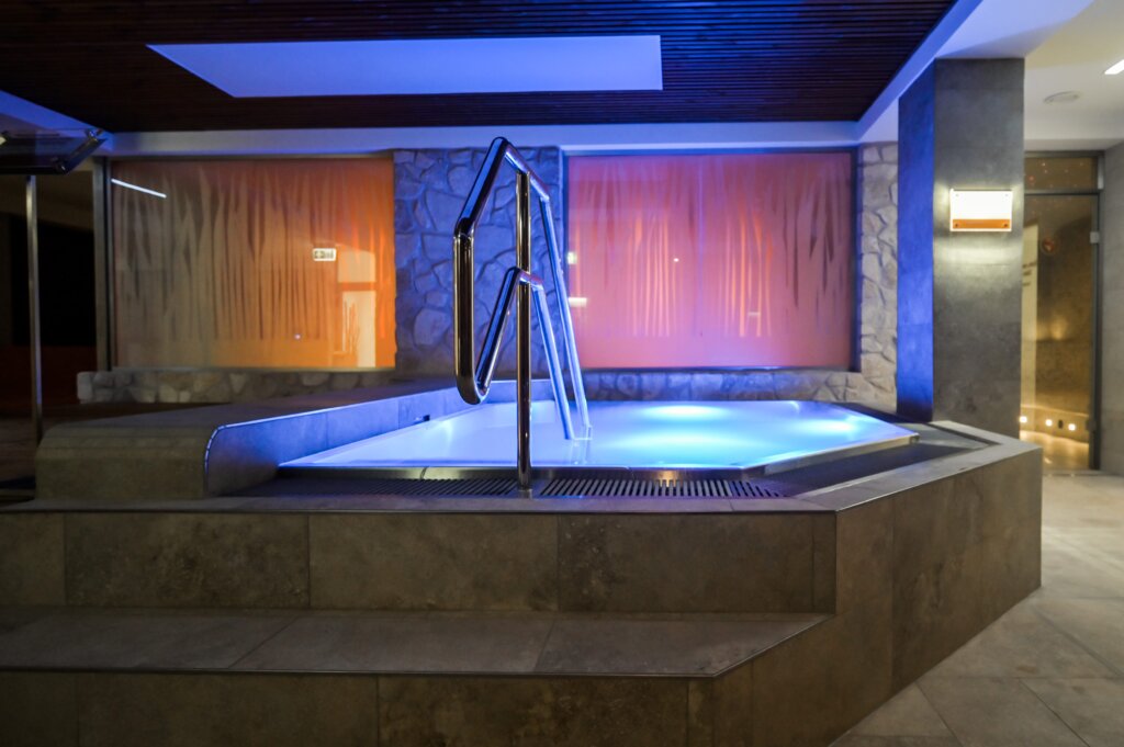 Luxusný wellness s ochladzovacím bazénom